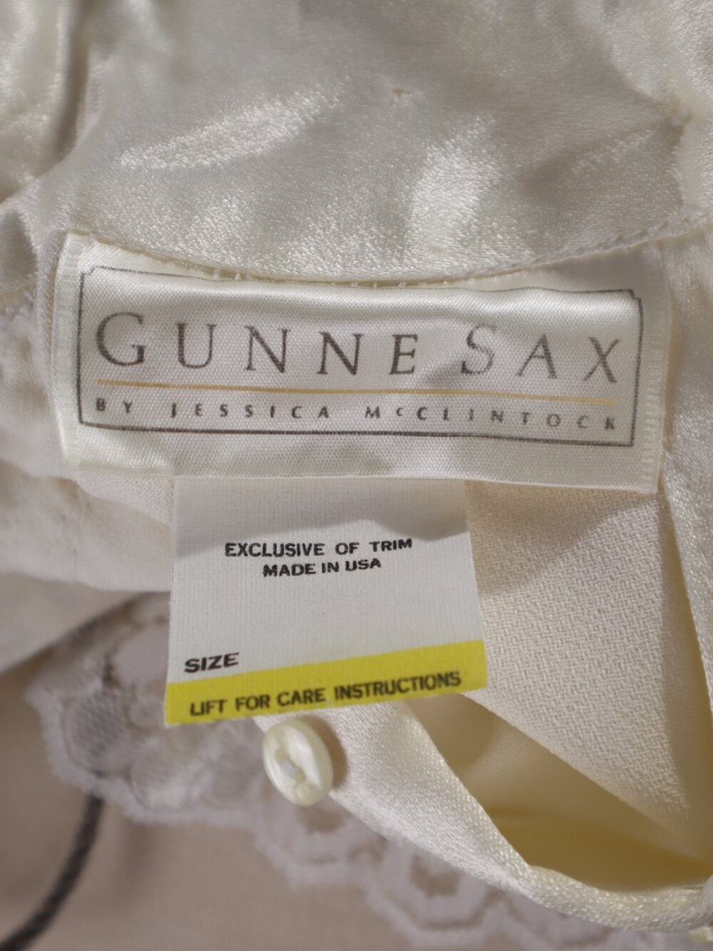 ❄️ Vintage Gunne Sax by Jessica McClintock NWOT White Satin Lace Pearl Blouse - Picture 11 of 11